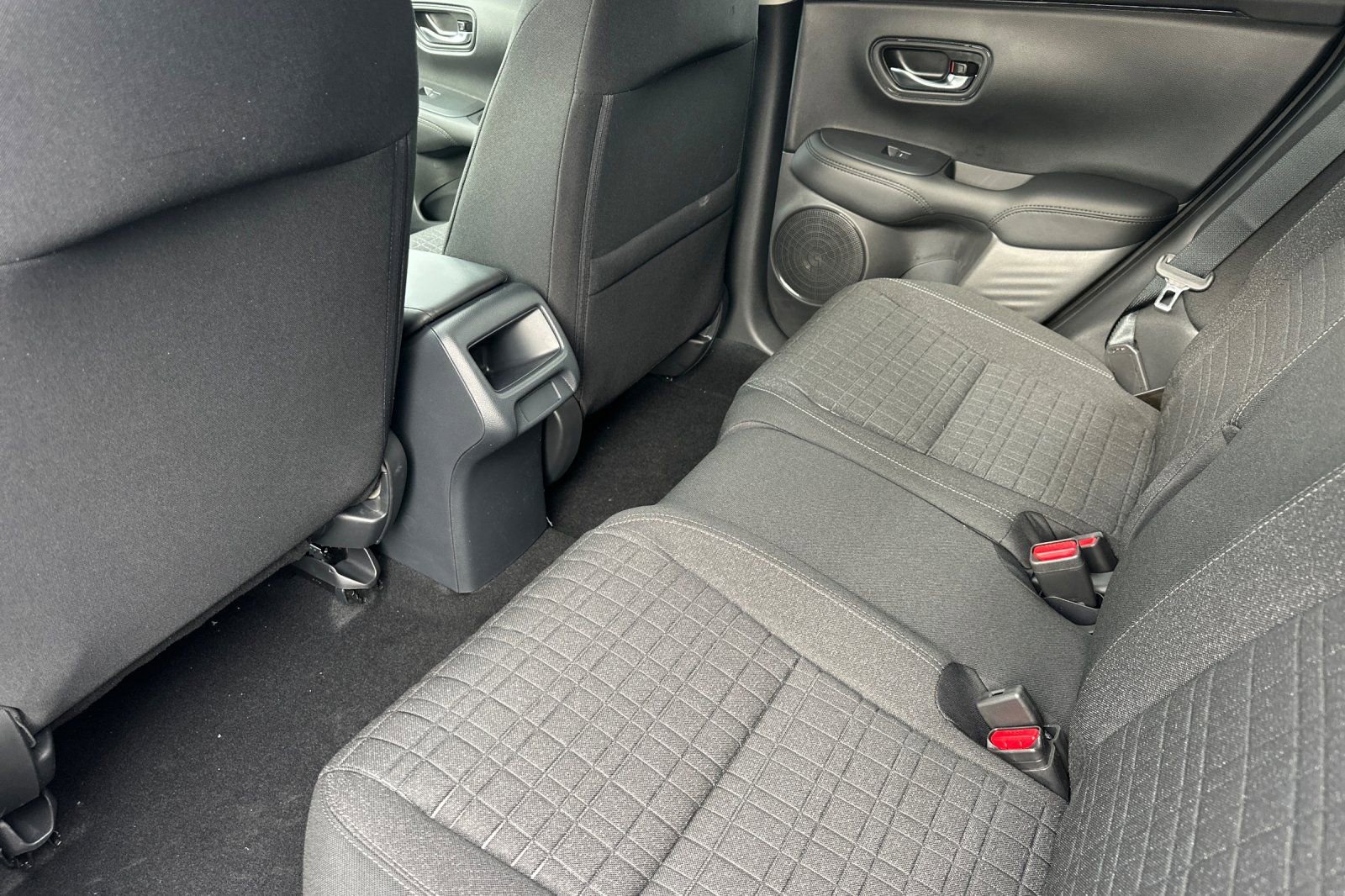 New 2026 Honda HR-V LX image 8