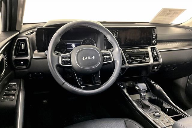 Certified 2023 Kia Sorento S w/ Panoramic Sunroof Package FWD image 4