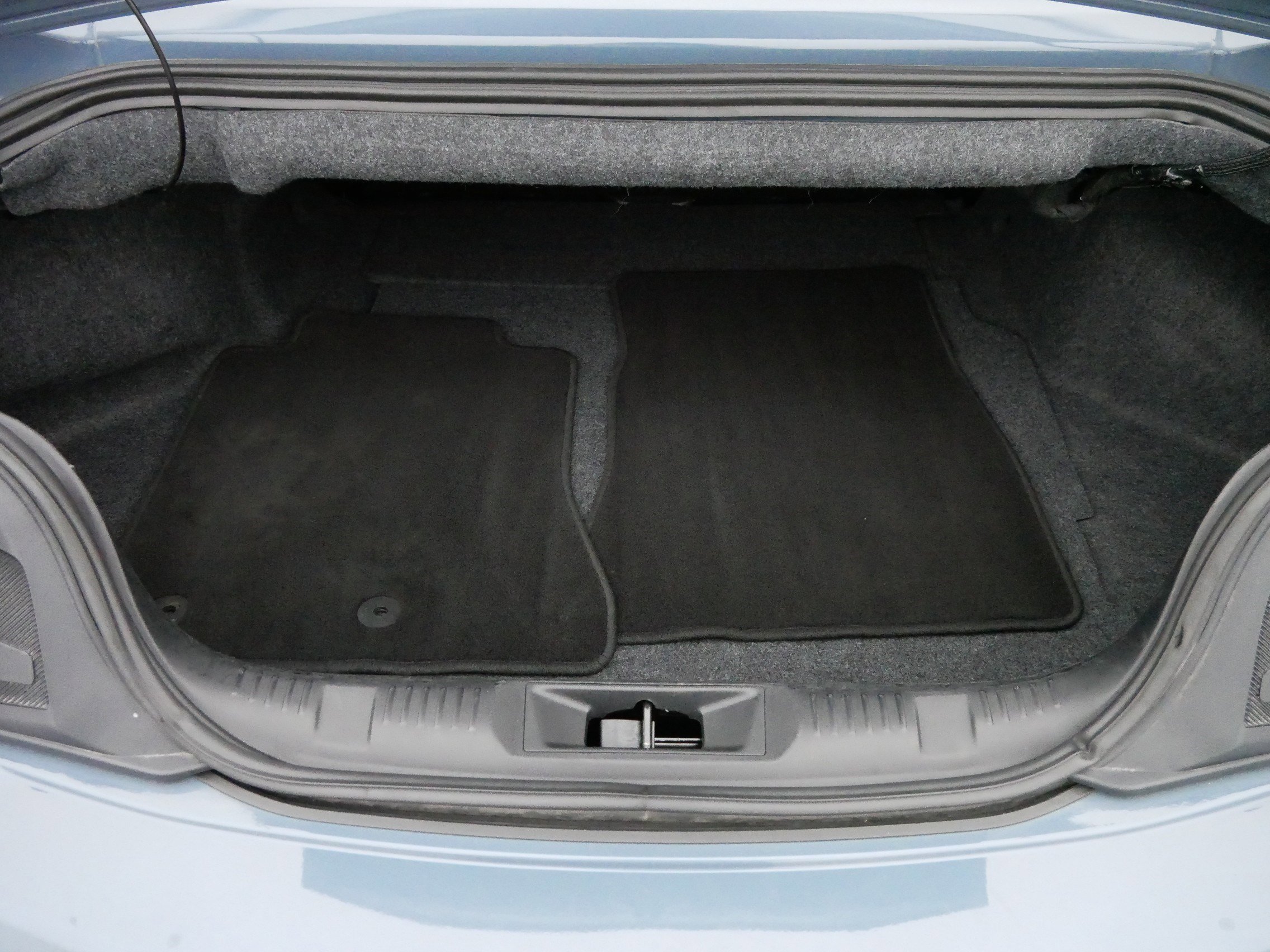 Used 2025 Ford Mustang Premium image 18