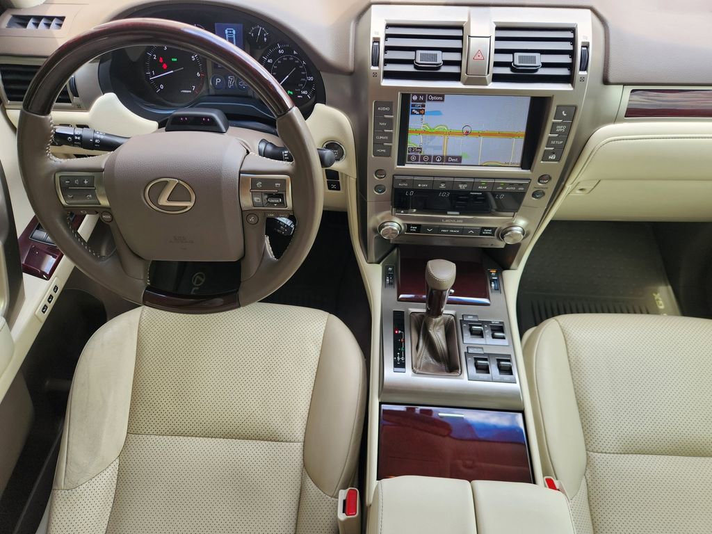 Used 2019 Lexus GX 460 Luxury AWD/4WD image 26