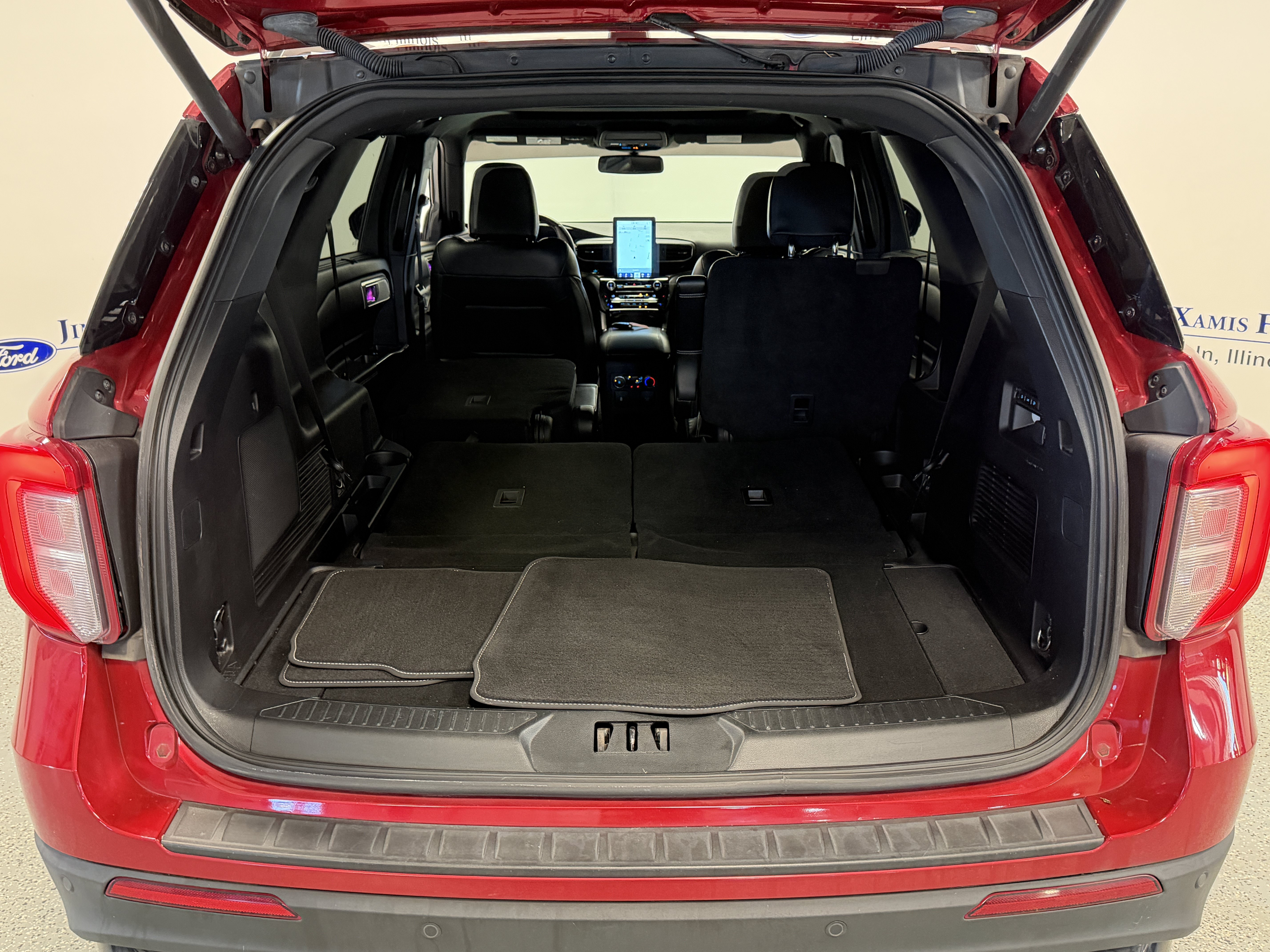 Used 2021 Ford Explorer ST w/ Equipment Group 401A AWD/4WD image 29