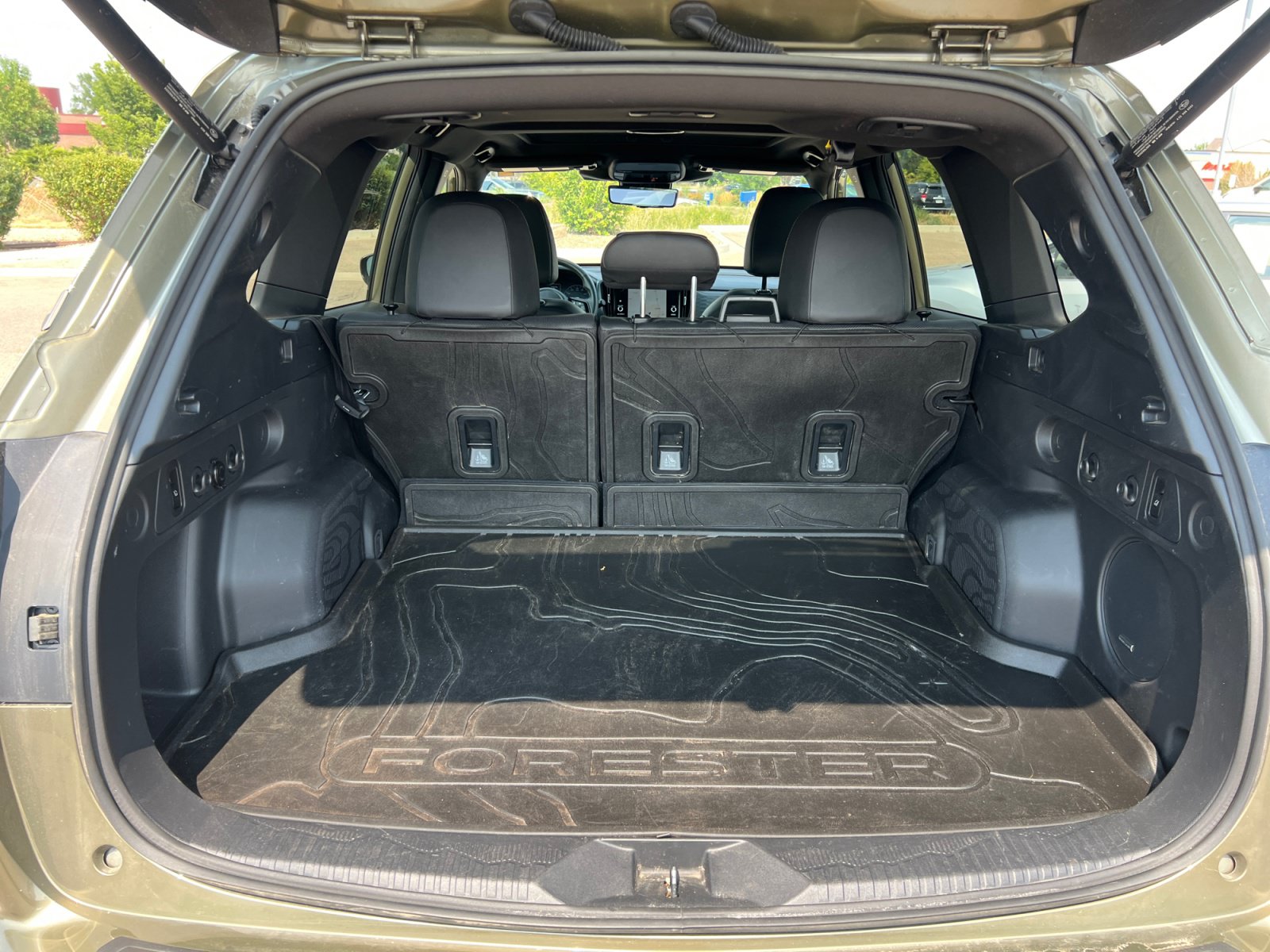 Used 2025 Subaru Forester Touring w/ Popular Package - Touring AWD/4WD image 33