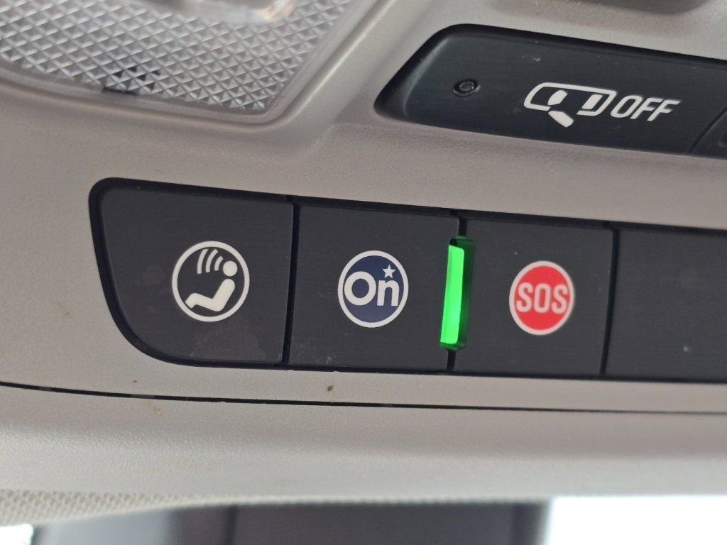 Used 2018 Chevrolet Equinox LT w/ Sun & Infotainment Package image 24