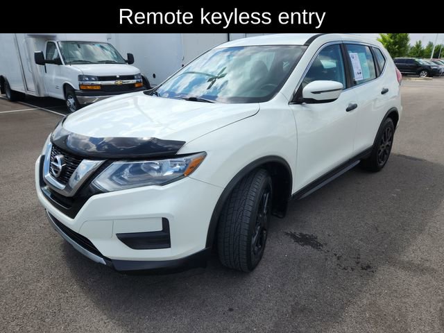 Used 2017 Nissan Rogue S FWD image 3