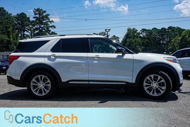 Used 2022 Ford Explorer Limited w/ Equipment Group 301A RWD image 2