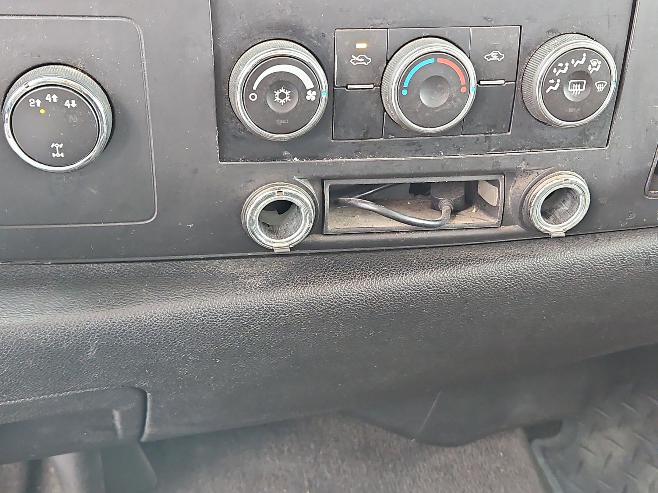 Used 2007 Chevrolet Silverado 2500 LT image 24