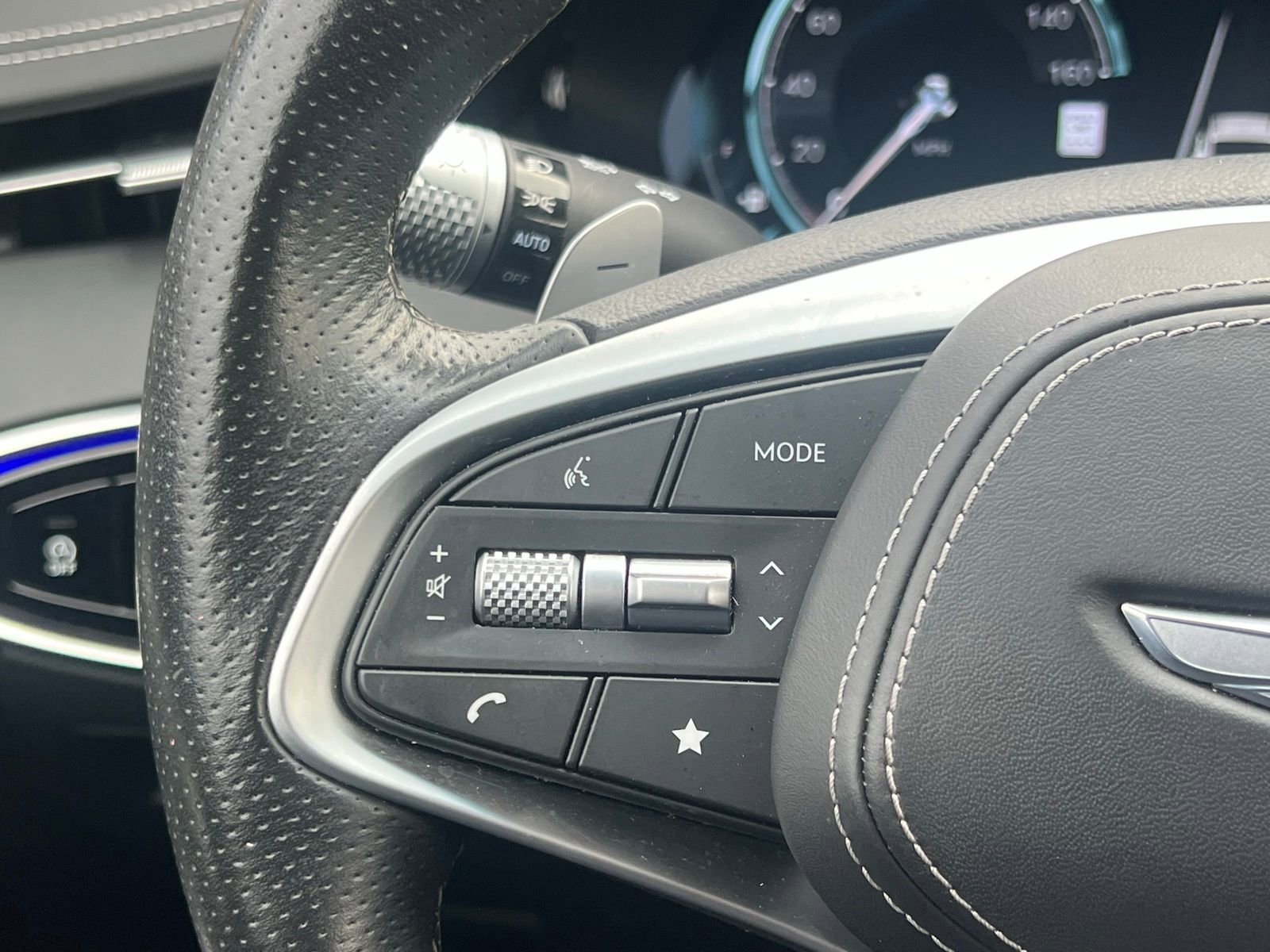 Used 2023 Genesis GV70 3.5T Sport w/ Sport Prestige Package image 30