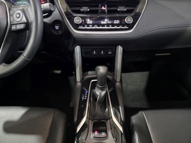 Used 2025 Toyota Corolla Cross XLE image 20