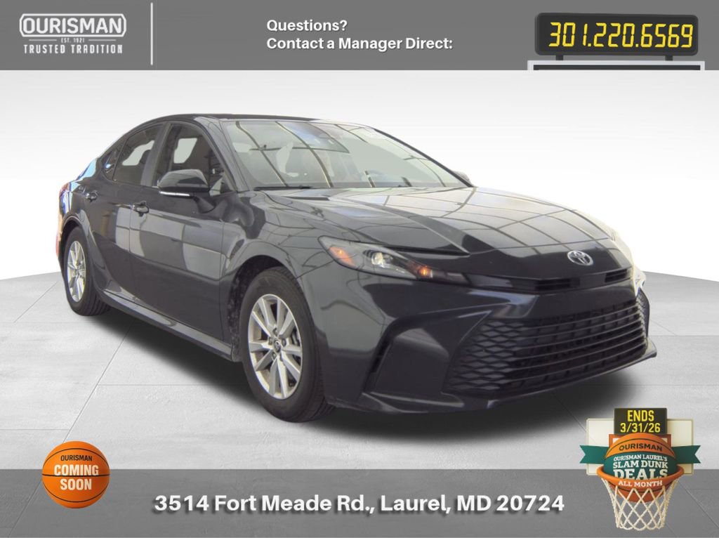 Used 2025 Toyota Camry LE image 4