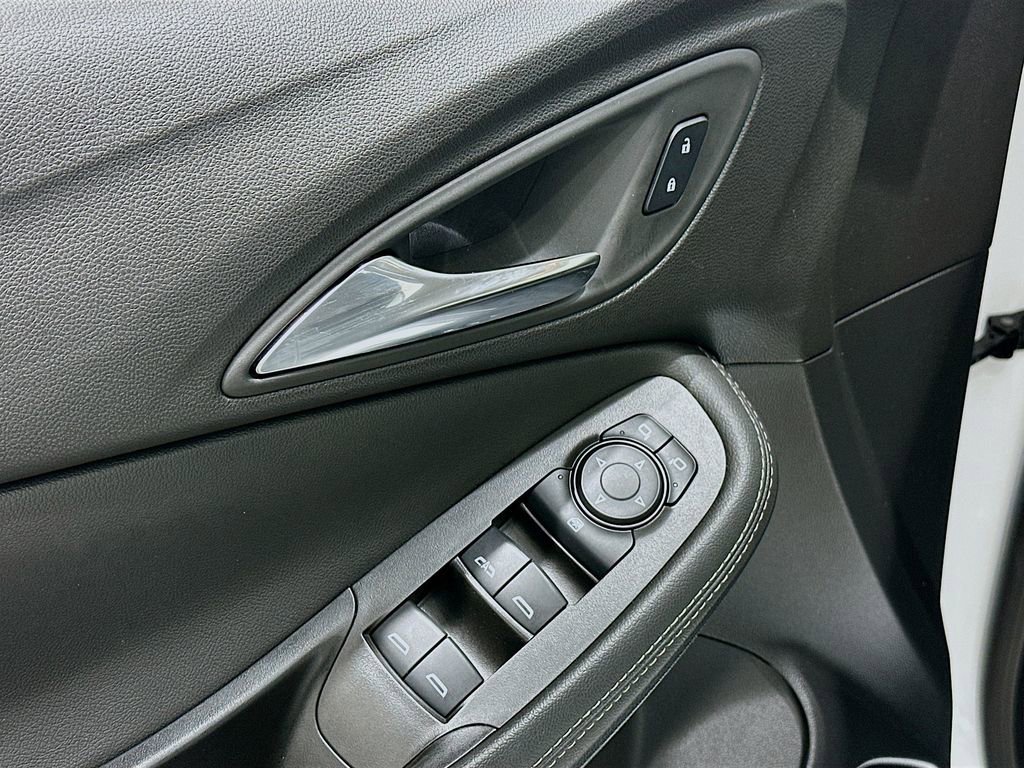 Used 2024 Buick Encore GX Preferred image 17