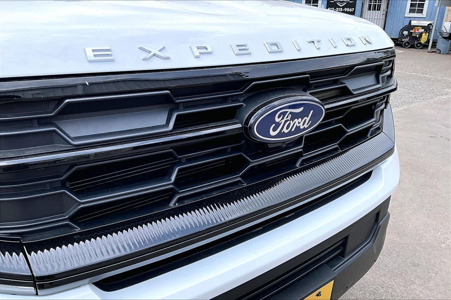 Certified 2025 Ford Expedition Max Active RWD image 36