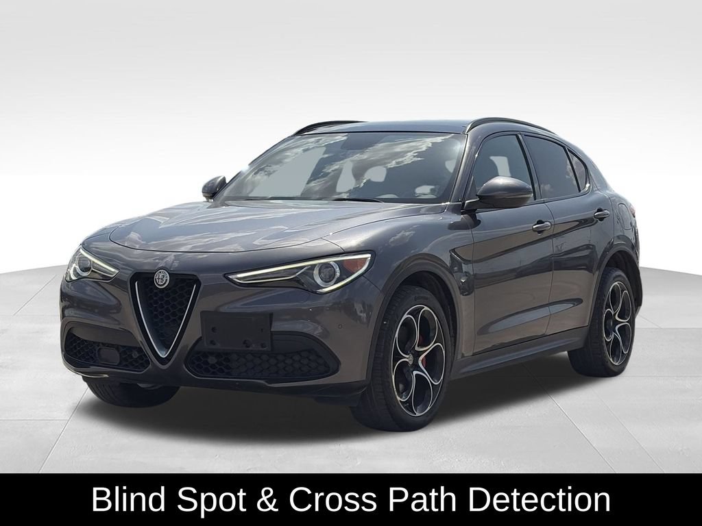 Used 2018 Alfa Romeo Stelvio Ti Sport AWD/4WD image 5
