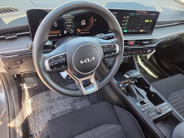 Used 2025 Kia K5 LXS image 10