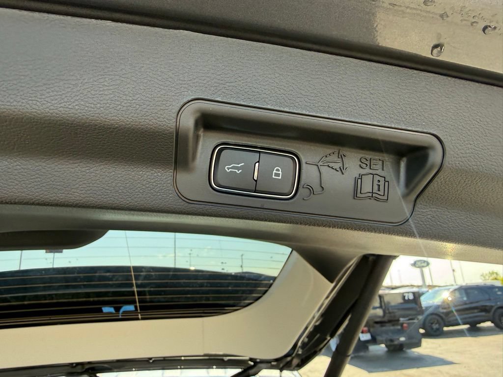 New 2026 Ford Explorer Active w/ Active Comfort Package AWD/4WD image 41