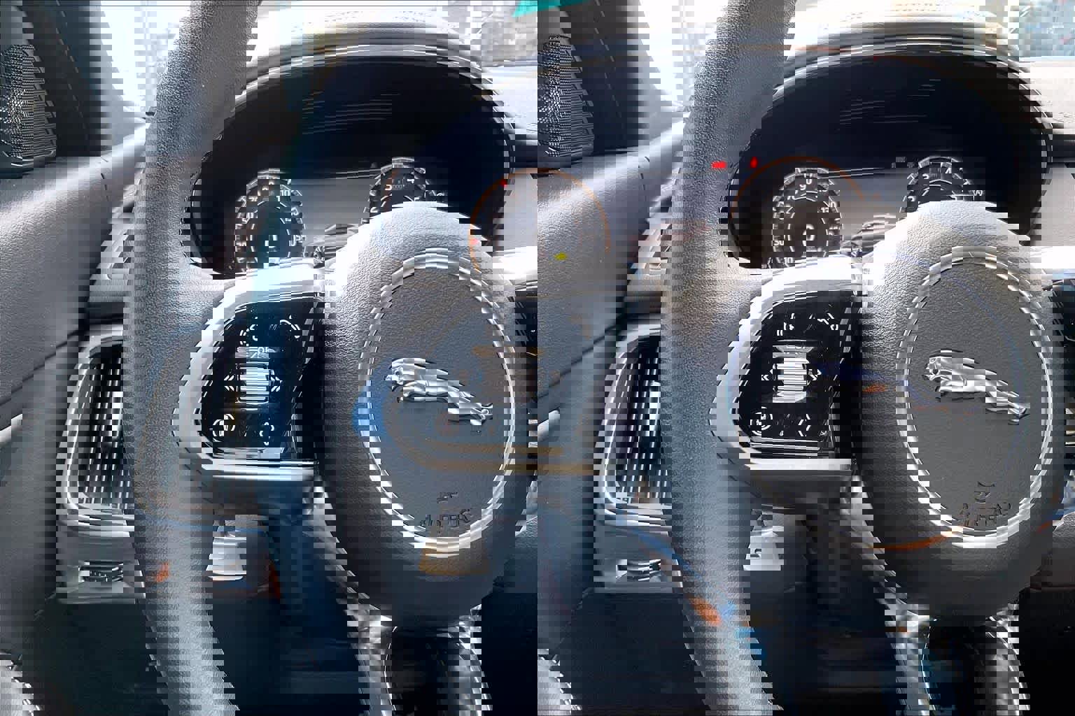 Used 2024 Jaguar E-PACE R-Dynamic SE AWD/4WD image 23