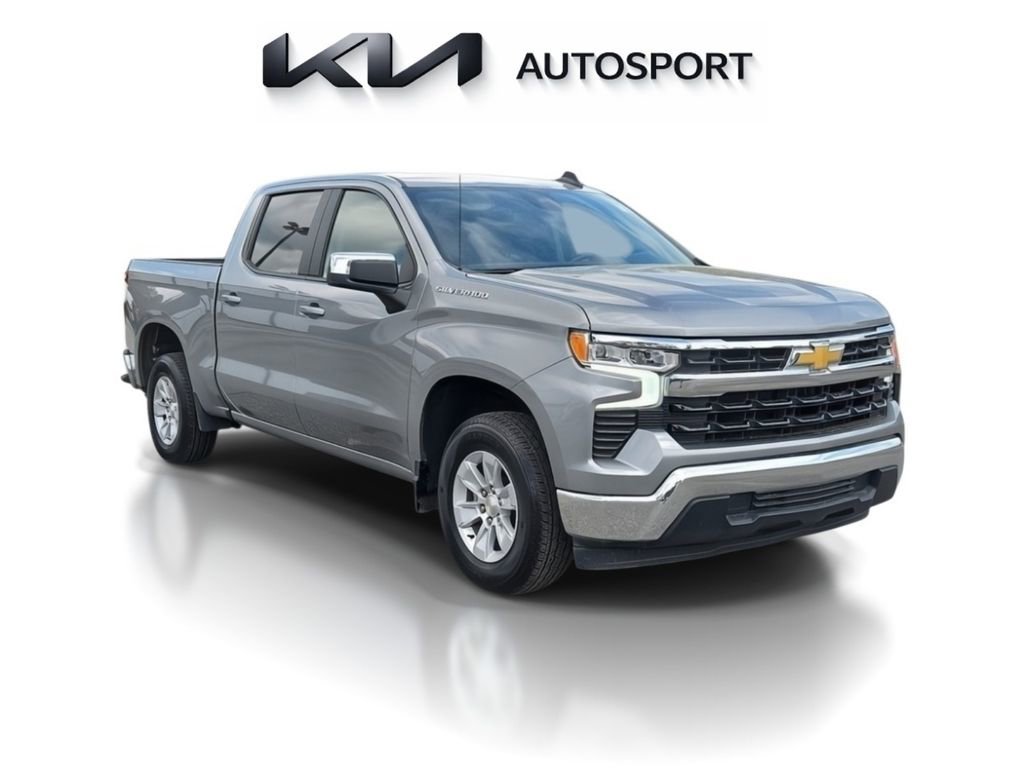 Used 2025 Chevrolet Silverado 1500 LT image 3