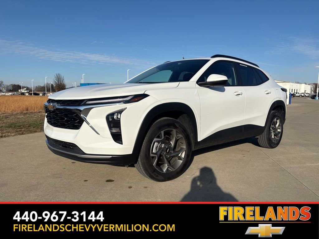 Certified 2025 Chevrolet Trax LT w/ LT Convenience Package image 1