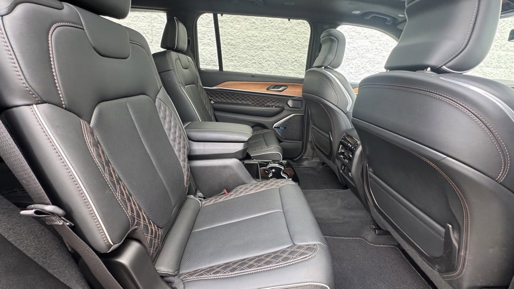 Used 2024 Jeep Grand Cherokee L Summit image 14