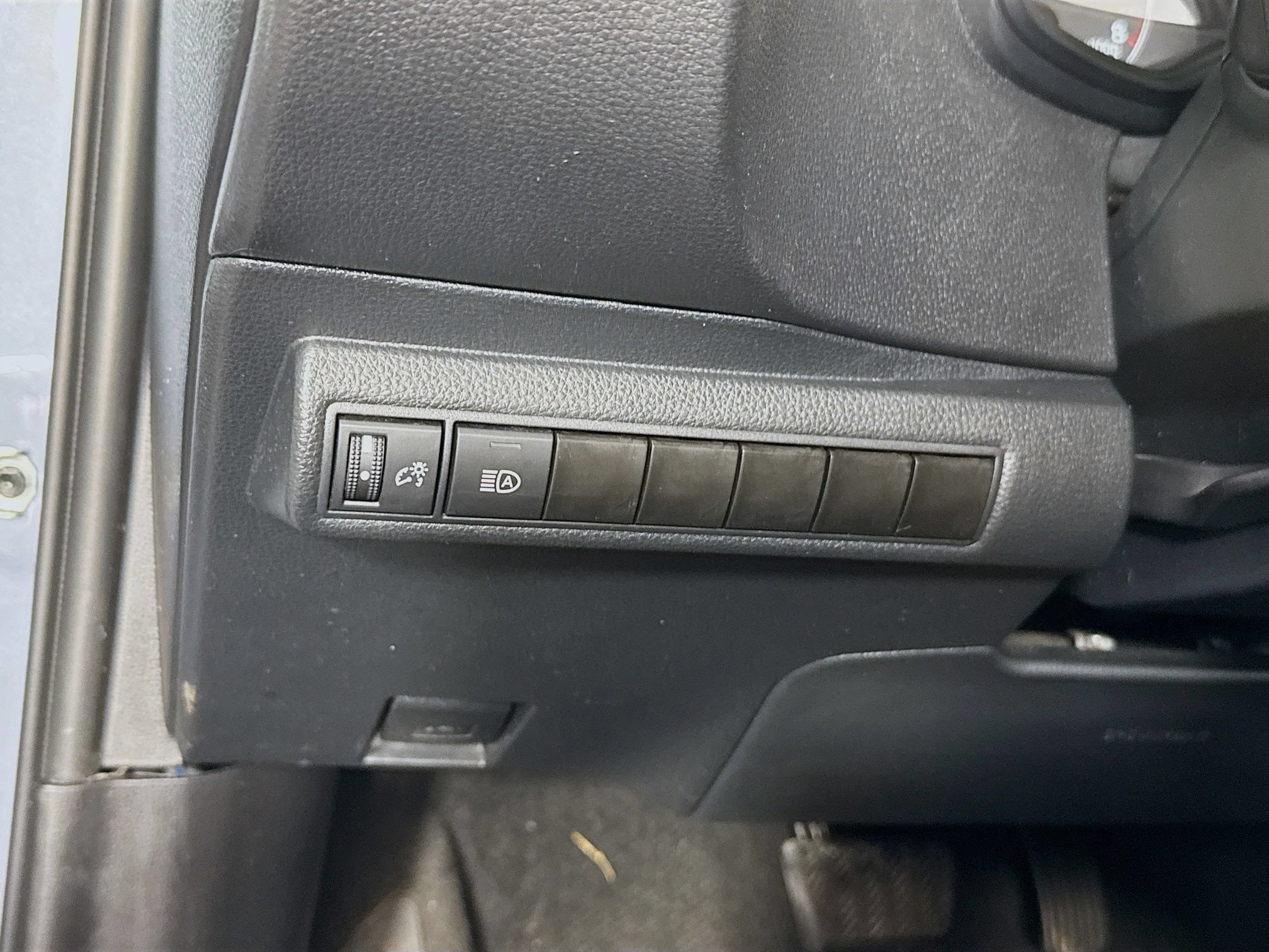 Certified 2024 Toyota Corolla LE FWD image 11