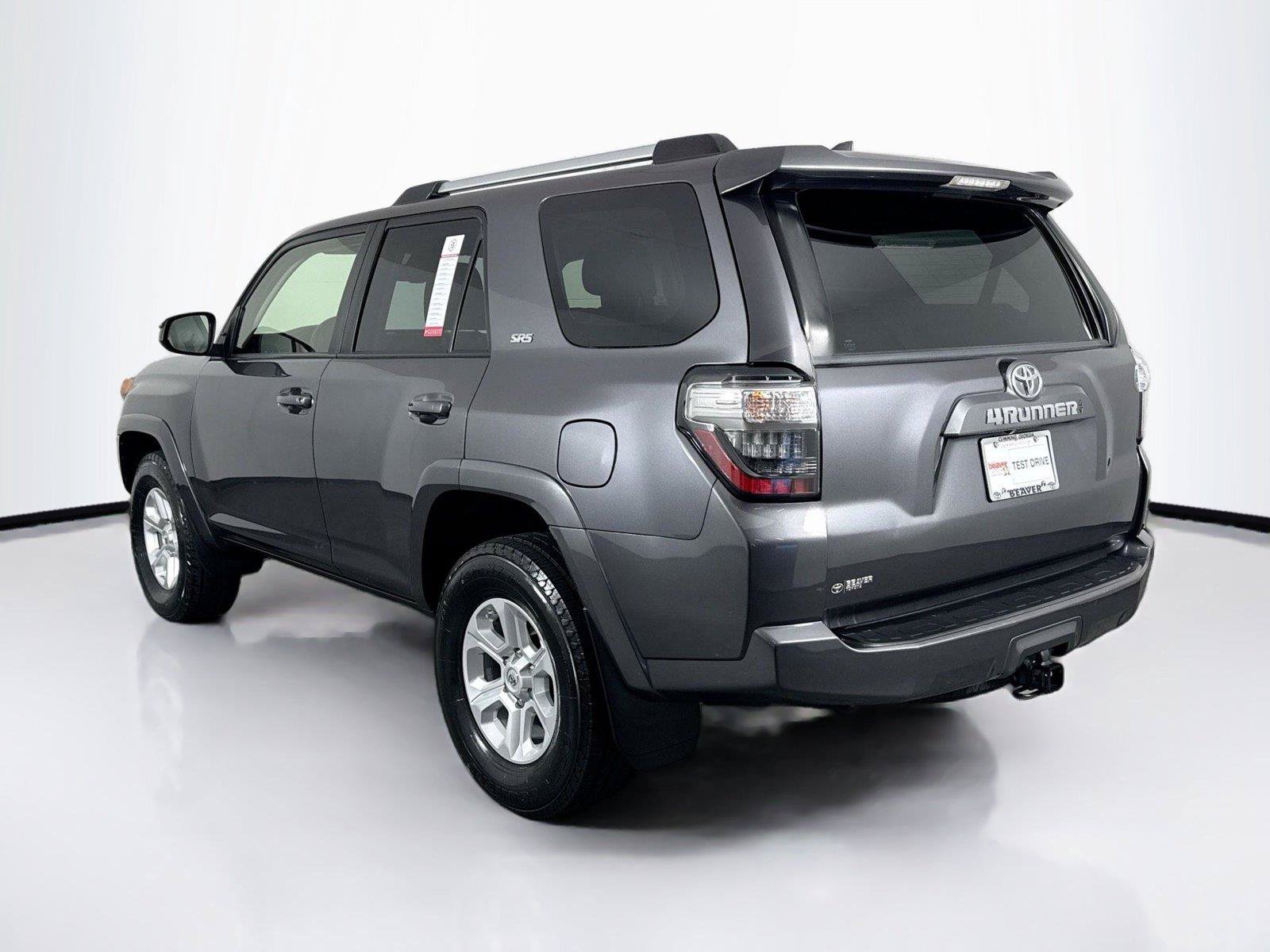 Used 2021 Toyota 4Runner SR5 AWD/4WD image 11