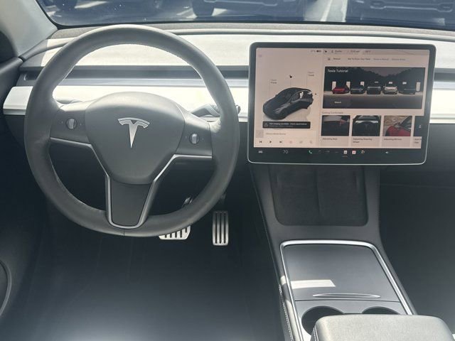 Used 2022 Tesla Model Y Performance image 25
