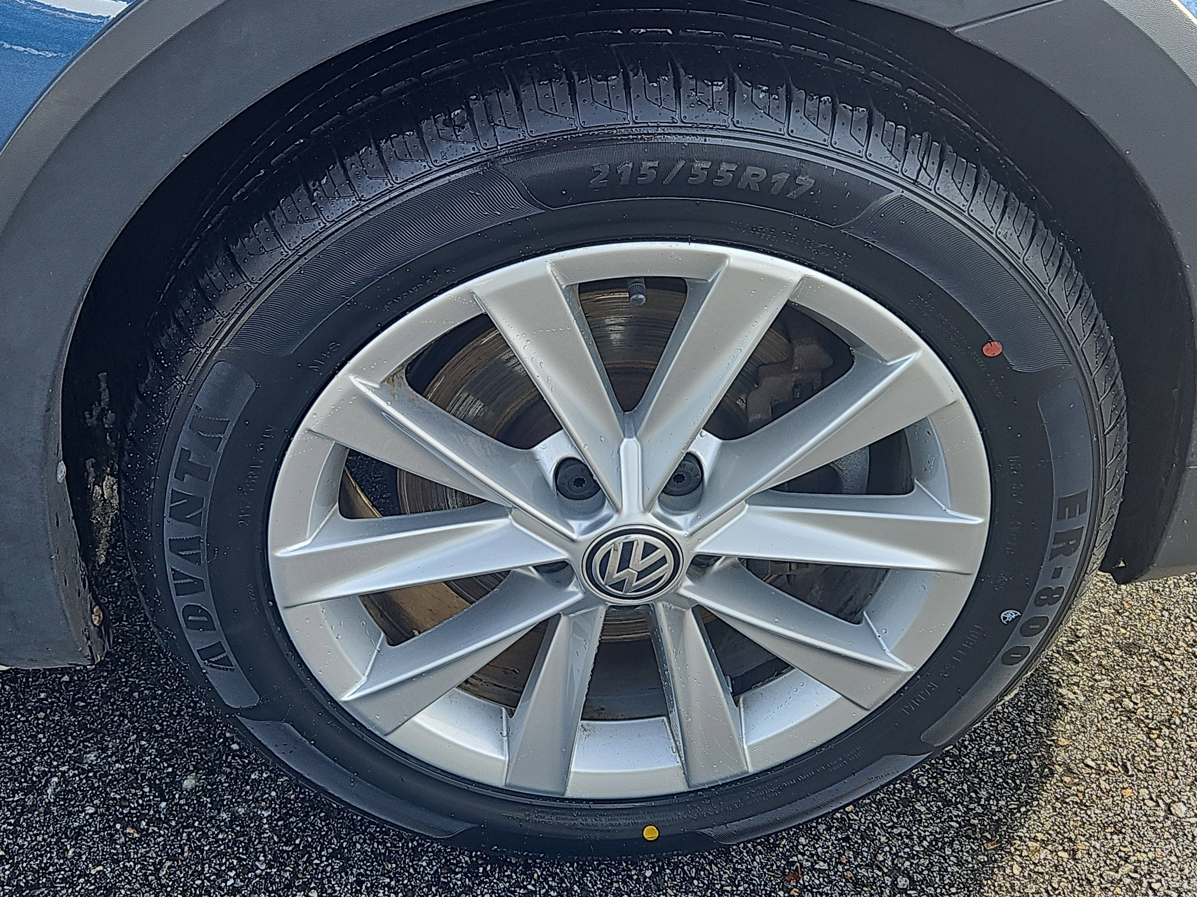 Used 2017 Volkswagen Golf Alltrack SE image 28