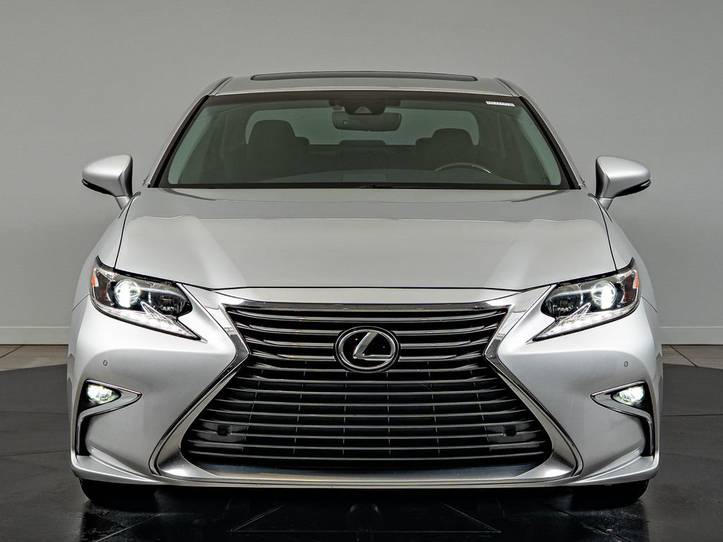 Used 2018 Lexus ES 350 w/ Premier Package FWD image 2