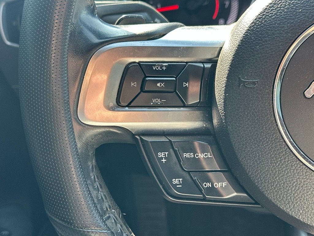 Used 2018 Ford Mustang Premium RWD image 19