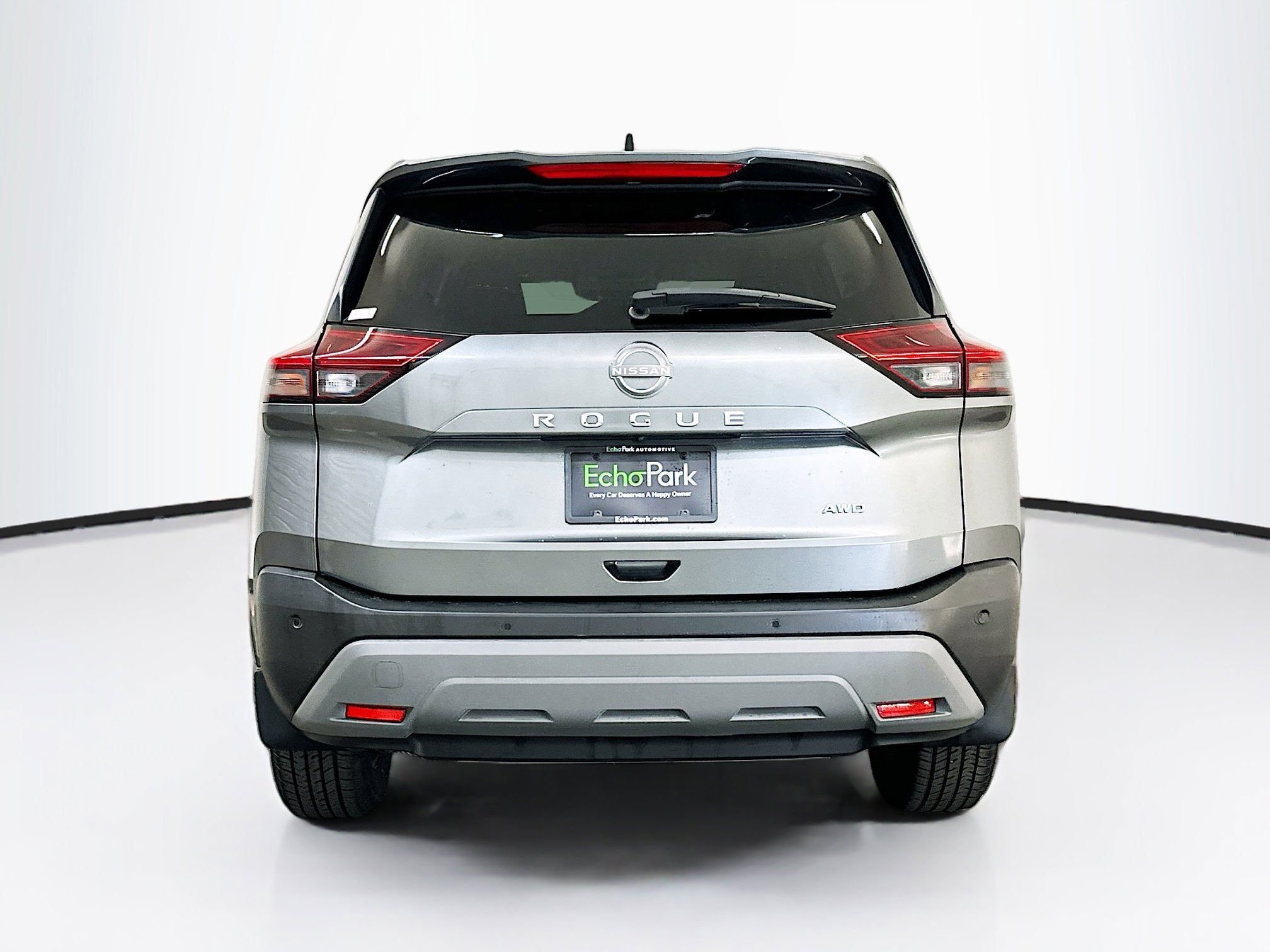 Used 2023 Nissan Rogue S AWD/4WD image 7