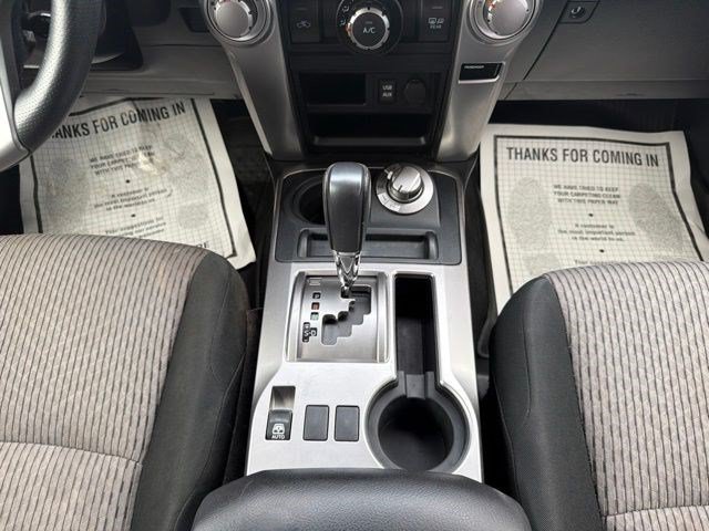 Used 2018 Toyota 4Runner SR5 AWD/4WD image 23