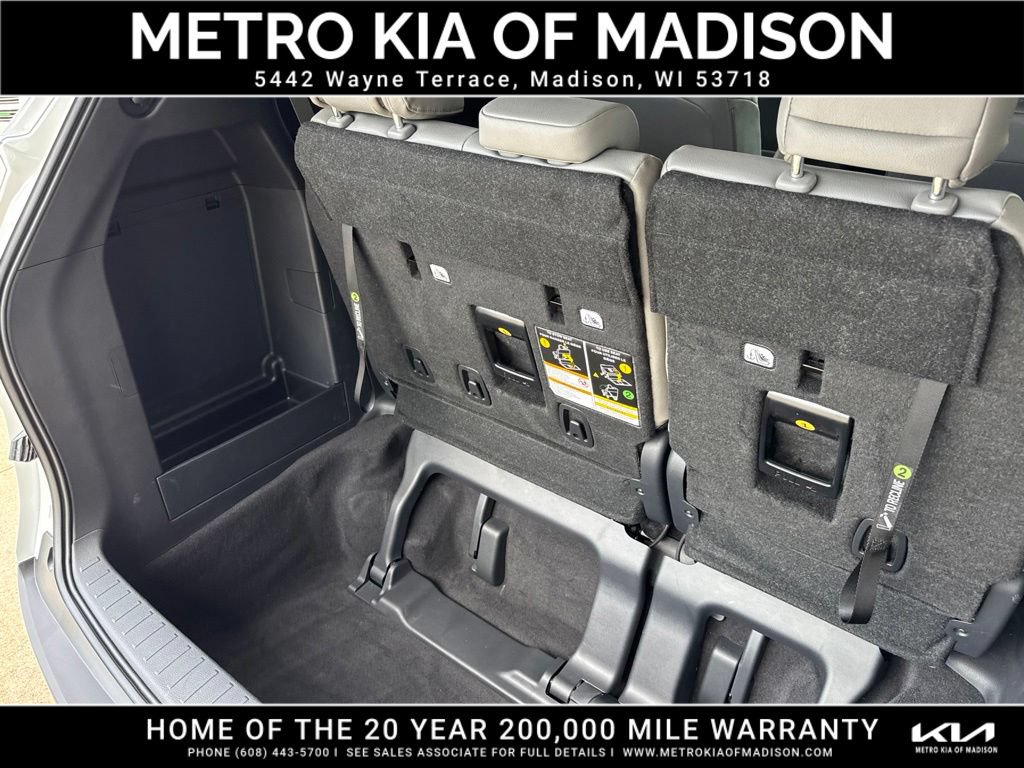 Used 2025 Toyota Sienna XLE AWD/4WD image 43