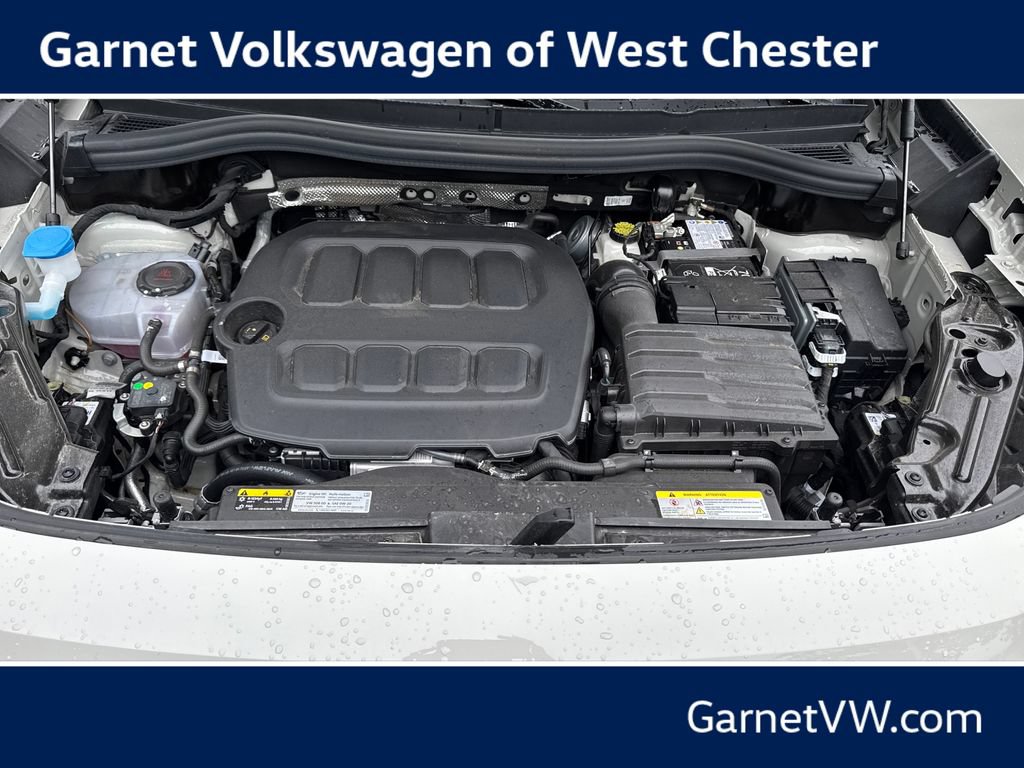 Used 2025 Volkswagen Tiguan SEL R-Line AWD/4WD image 10