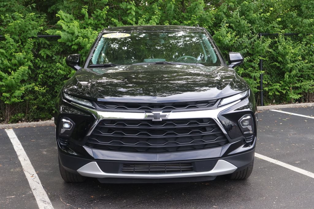 Used 2023 Chevrolet Blazer LT w/ Convenience Package FWD image 2