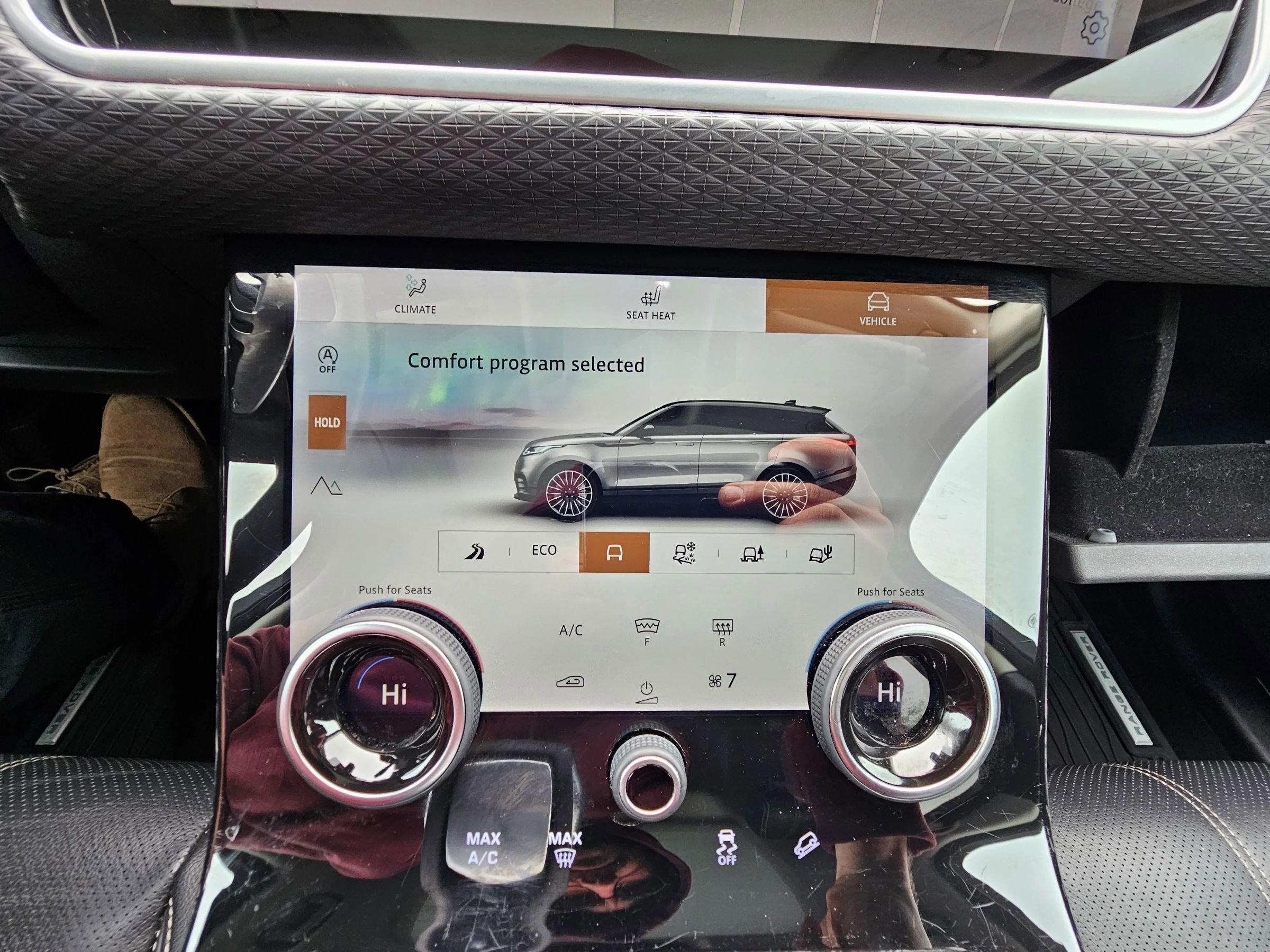 Used 2021 Land Rover Range Rover Velar S image 32