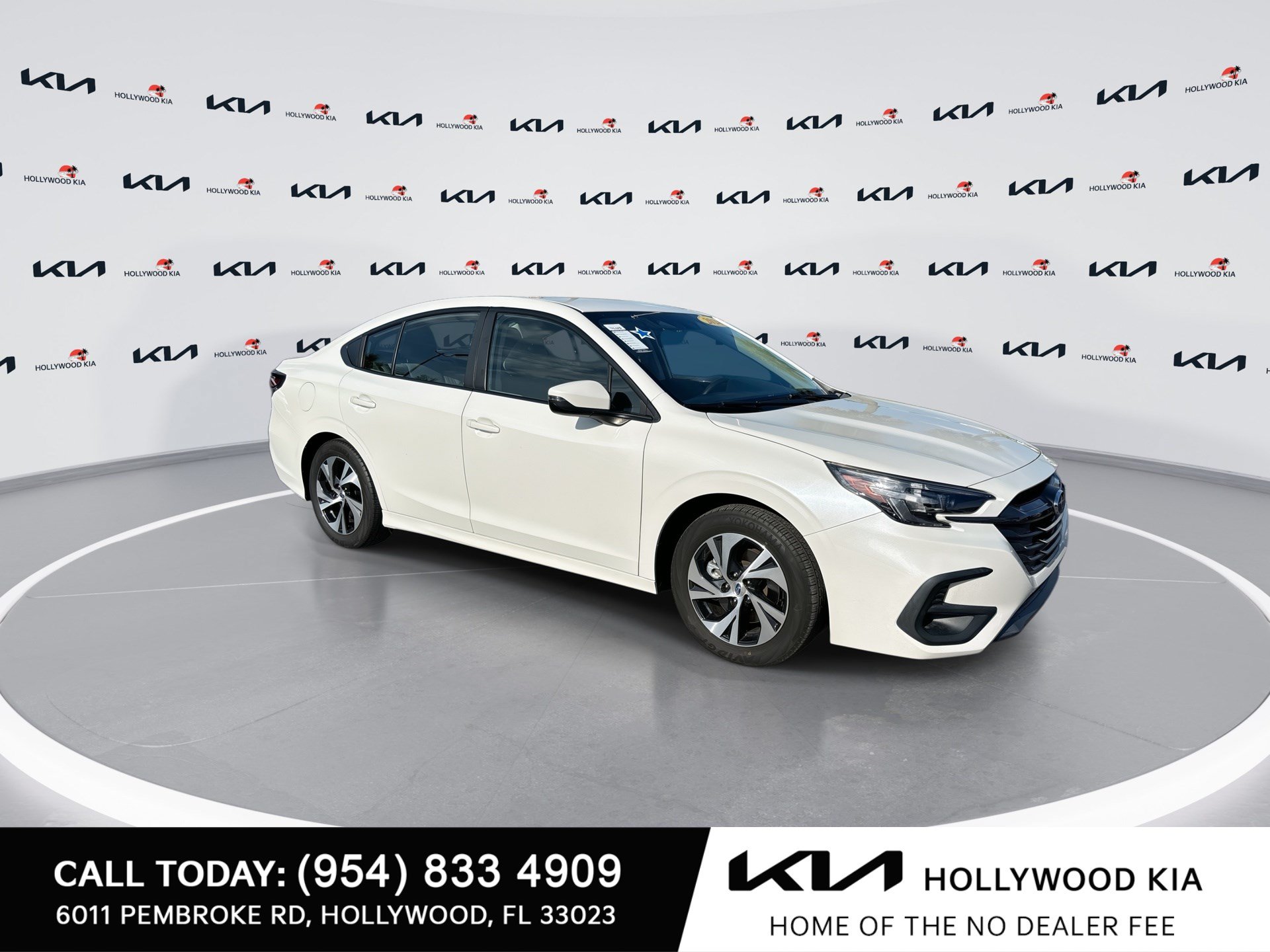 Used 2024 Subaru Legacy Premium AWD/4WD image 2