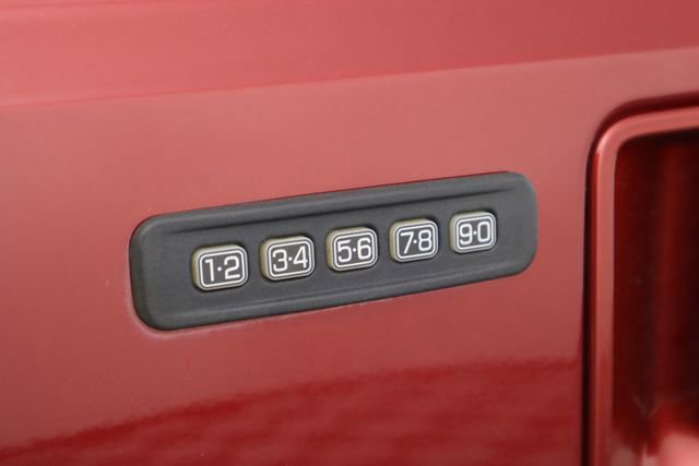 Used 2016 Ford F250 Lariat w/ Chrome Package image 24