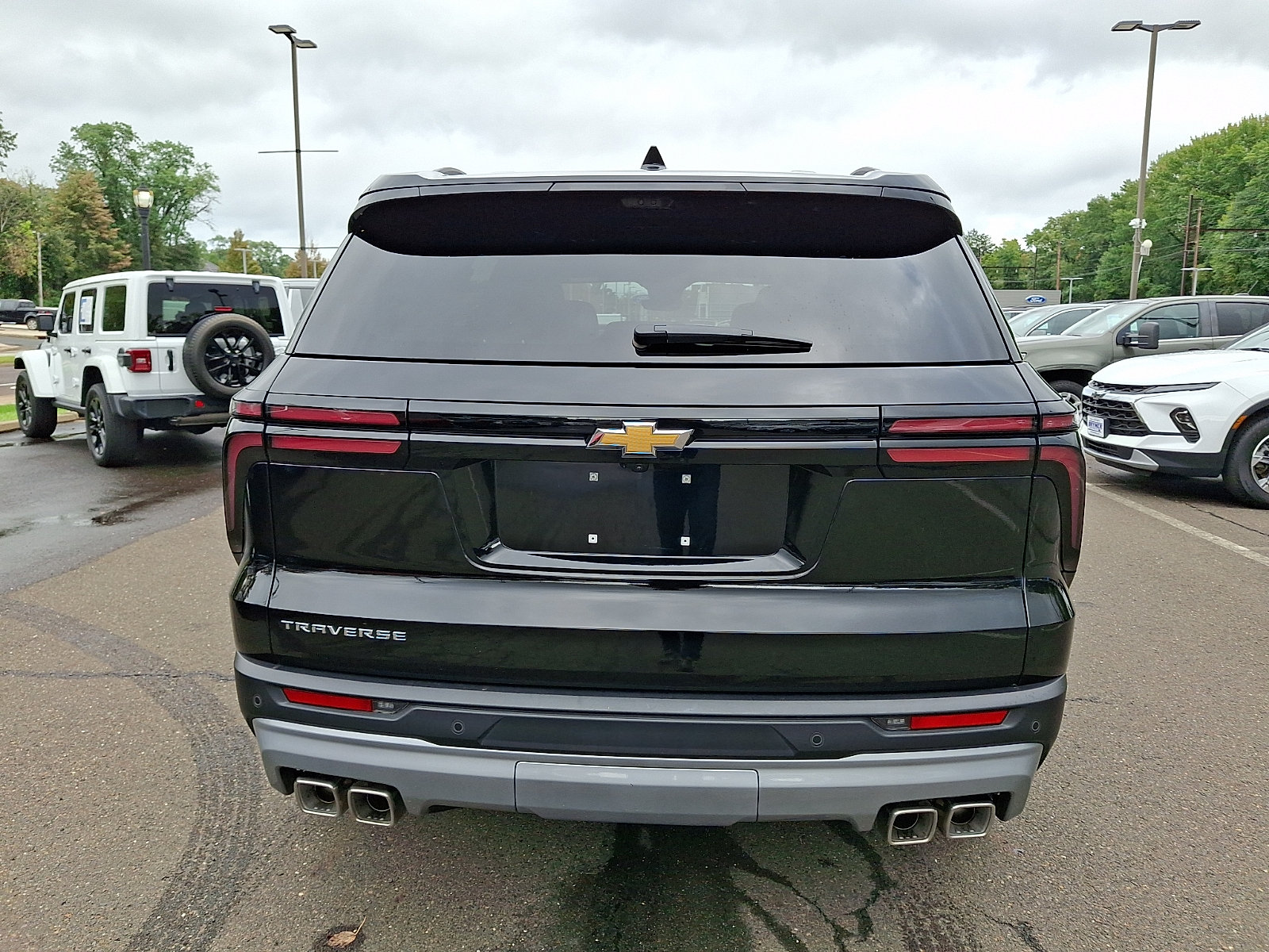 Used 2026 Chevrolet Traverse LT w/ Driver Confidence Package FWD image 5
