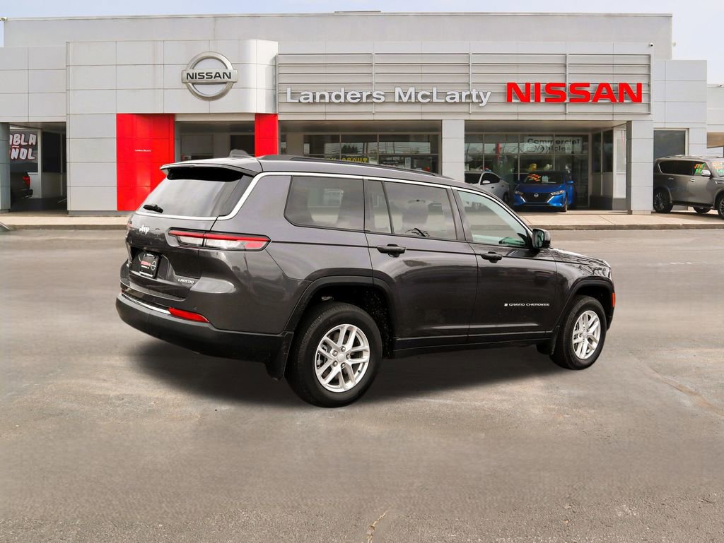 Used 2025 Jeep Grand Cherokee L Laredo image 3