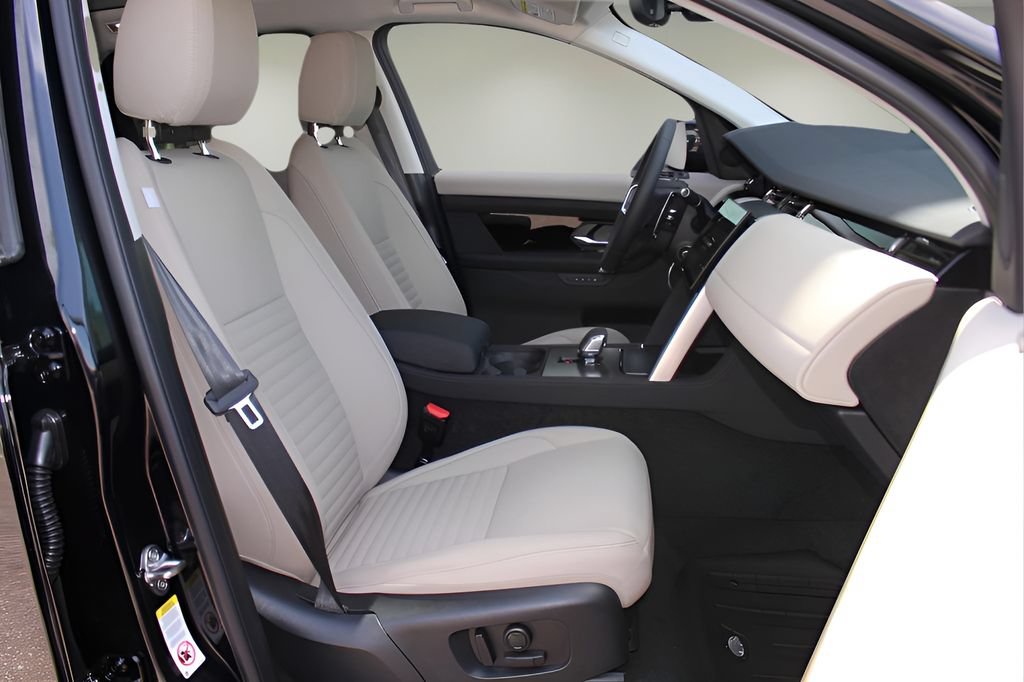 New 2025 Land Rover Discovery Sport S AWD/4WD image 18