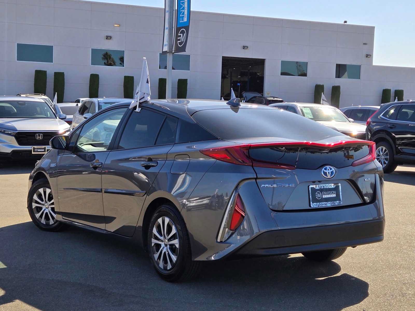 Used 2022 Toyota Prius Prime XLE FWD image 5