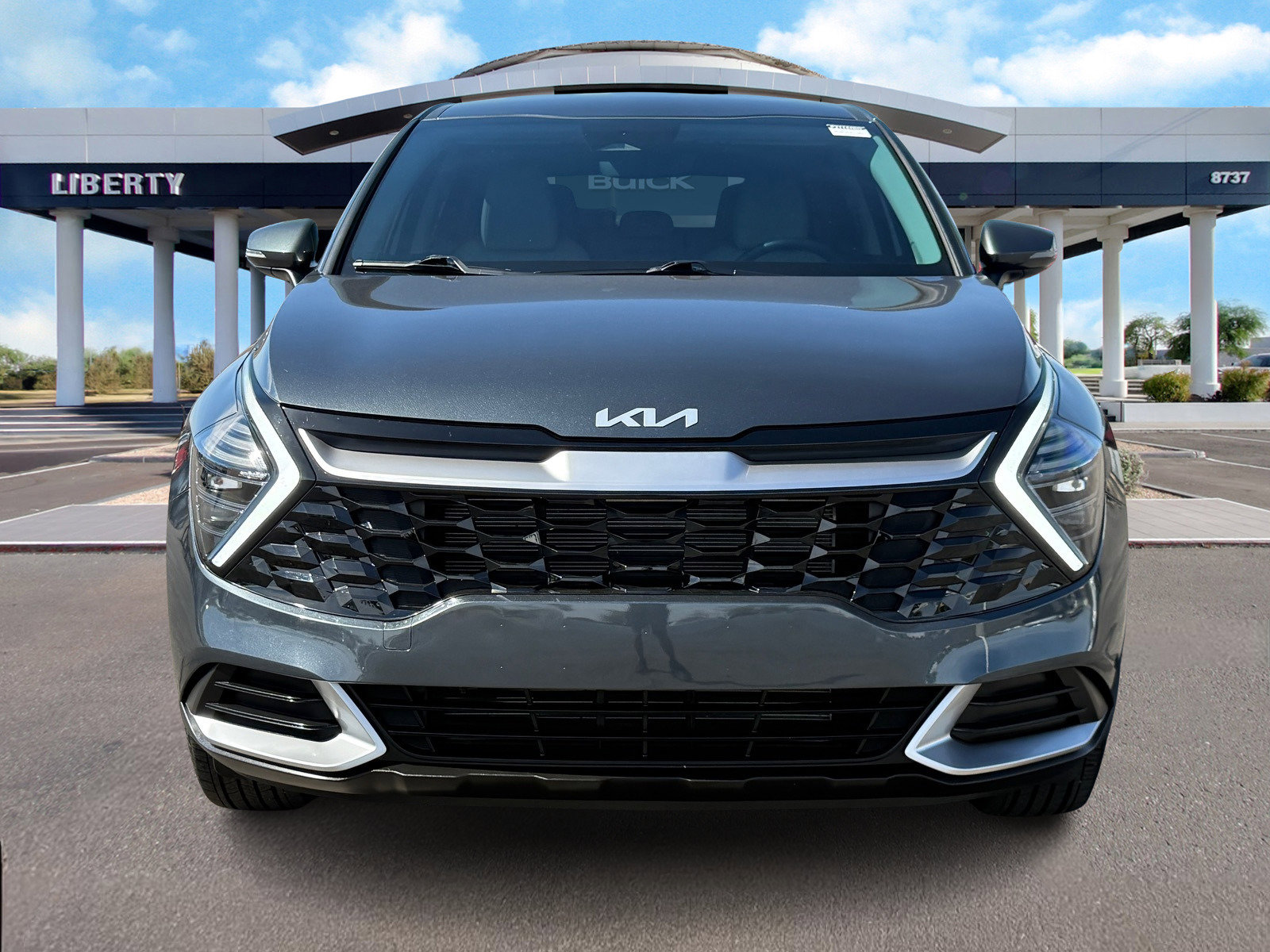 Used 2025 Kia Sportage EX image 4