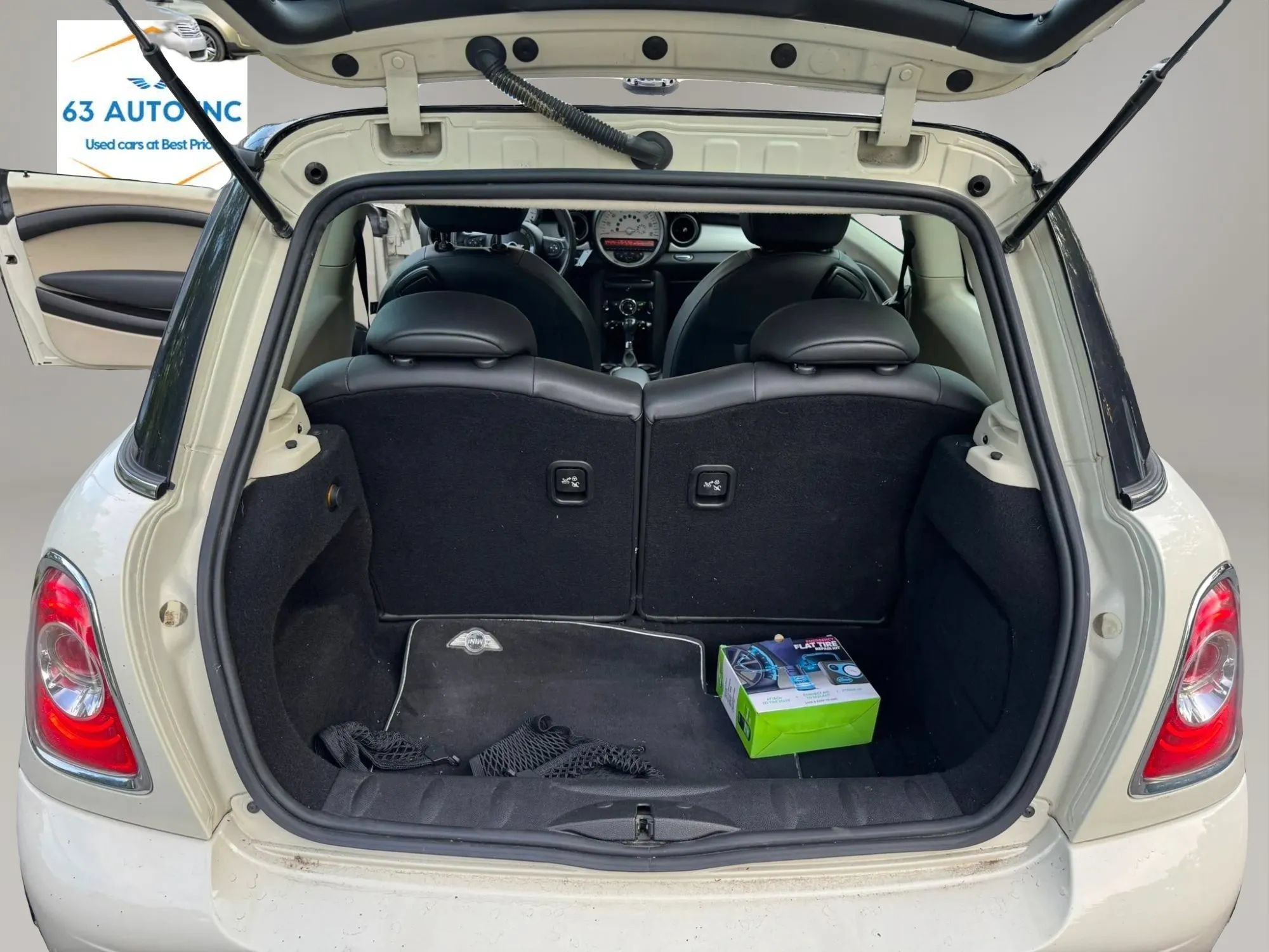 Used 2012 MINI Cooper Hardtop w/ Cold Weather Pkg FWD image 20