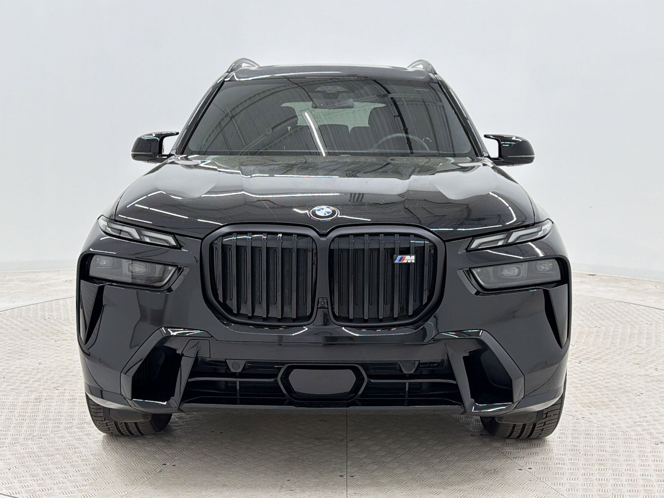 Certified 2025 BMW X7 M60i AWD/4WD image 6