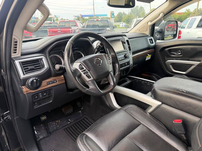 Used 2016 Nissan Titan SL AWD/4WD image 14