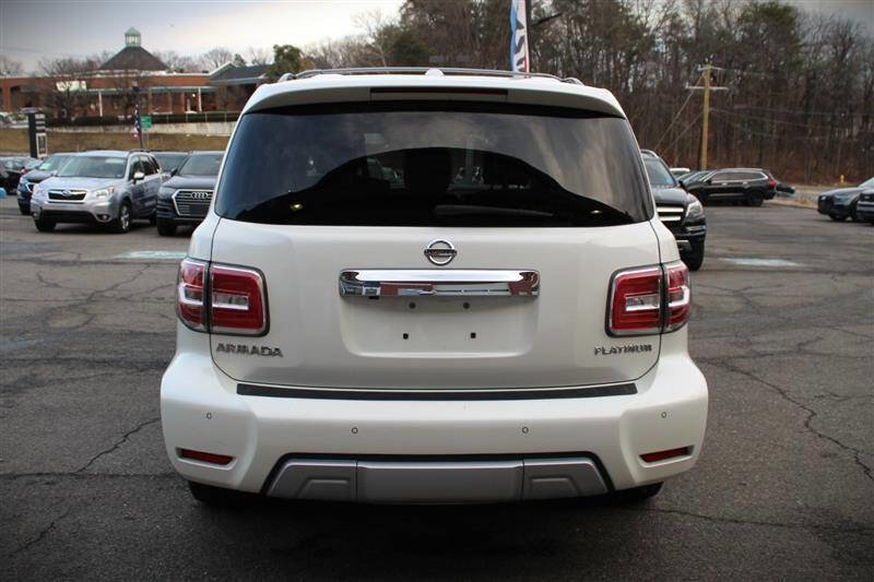 Used 2018 Nissan Armada Platinum w/ Interior Lighting Package image 4