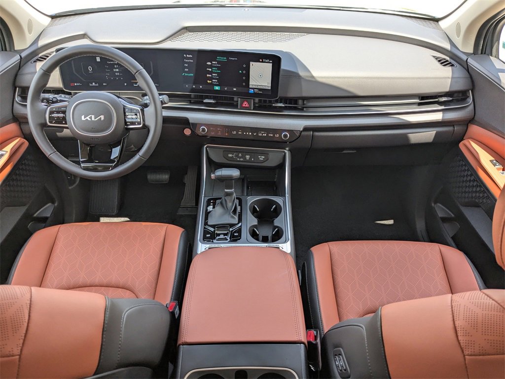 Used 2026 Kia Carnival SX image 18
