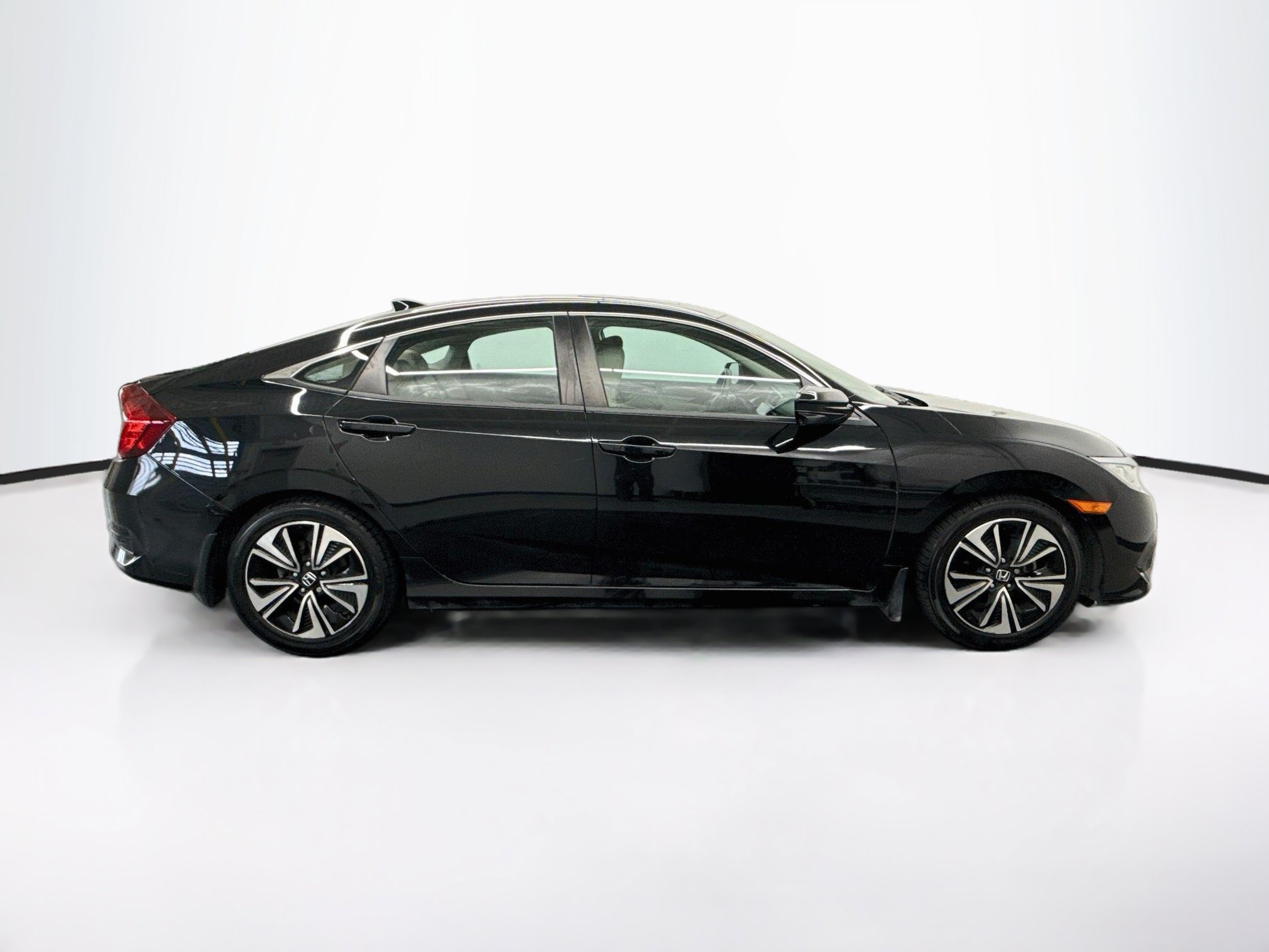 Used 2016 Honda Civic EX-L image 10