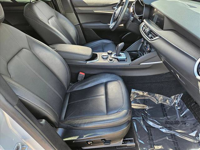 Used 2022 Alfa Romeo Stelvio Ti w/ Active Assist Plus Package image 19