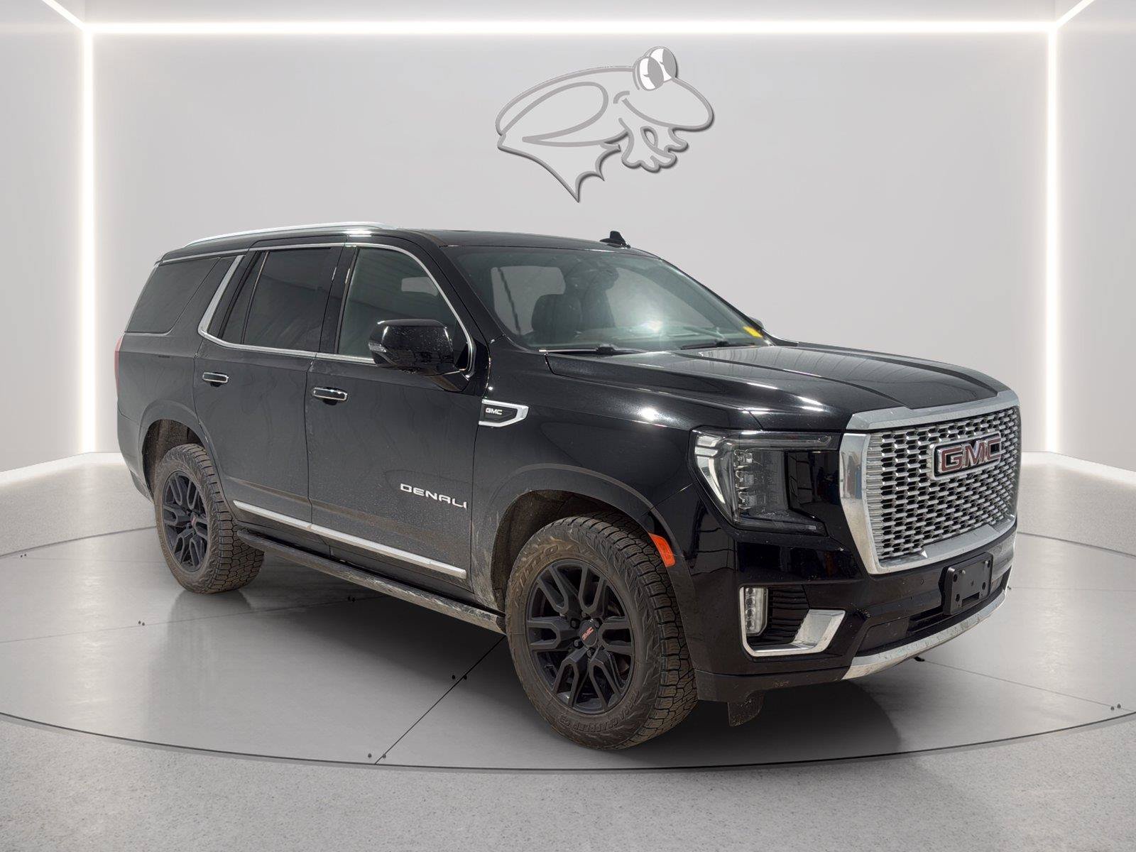 Used 2022 GMC Yukon Denali w/ Denali Premium Package AWD/4WD image 7