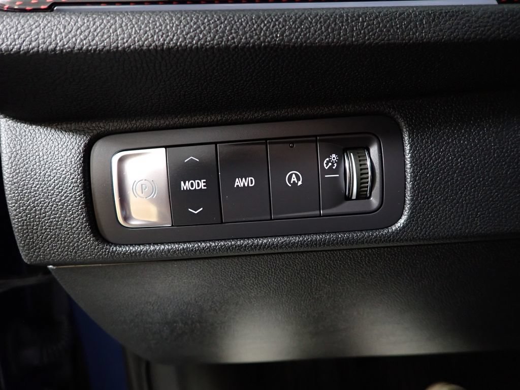 Used 2025 Chevrolet Traverse Z71 w/ Driver Confidence Package AWD/4WD image 26